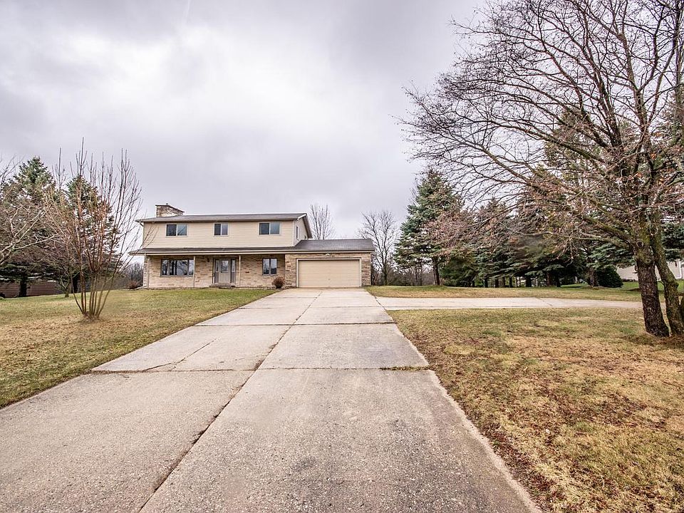1st image of 2035 Paradise DRIVE