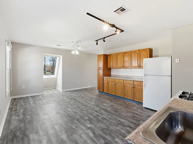 42 Cook Ave #5 — Photo 3