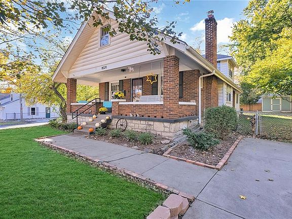 3rd image of 8028 Belleview Ave