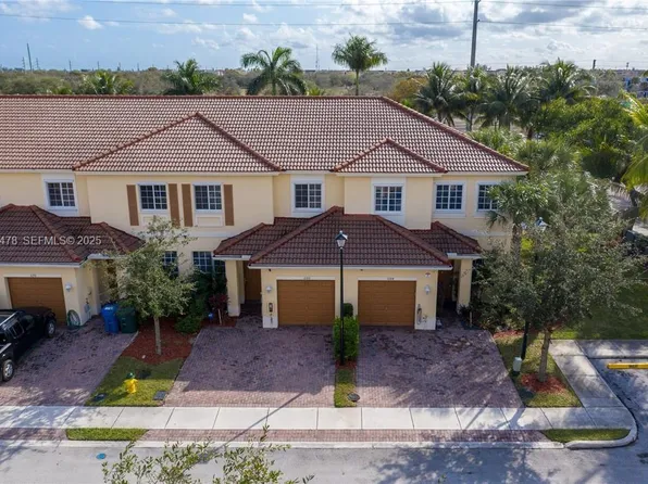 3184 NW 32nd St, Oakland Park, FL 33309