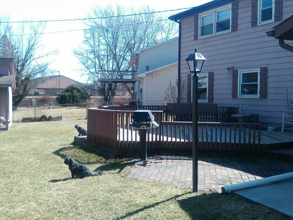 2nd image of 708 Brentwood Cir