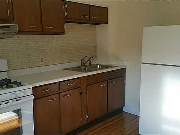 3rd image of 1998 Mineral Spring Ave #2