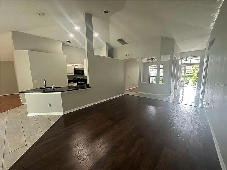 929 Rosinia Ct — Photo 33