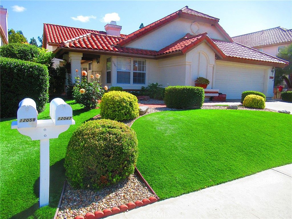 12047 Avenida Consentido