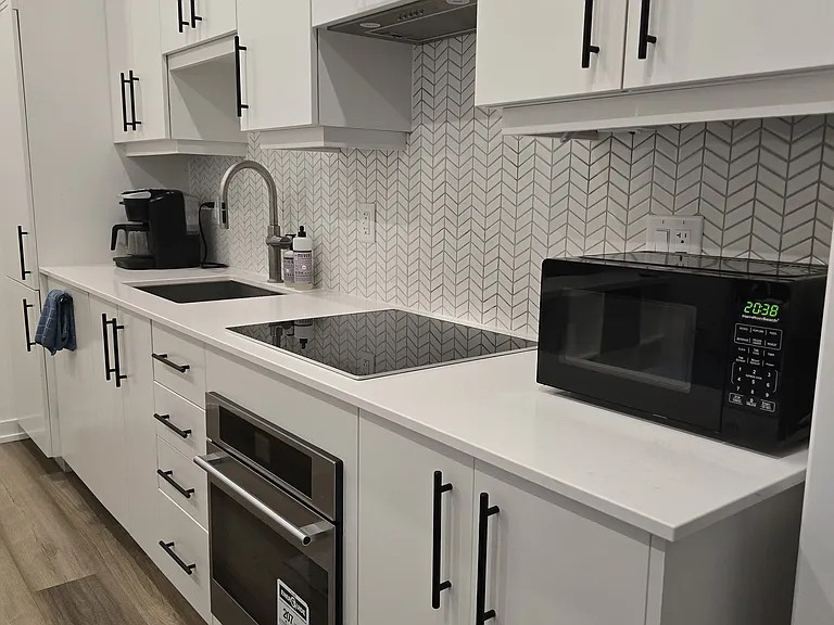5 Wellington St S #208 — Photo 18