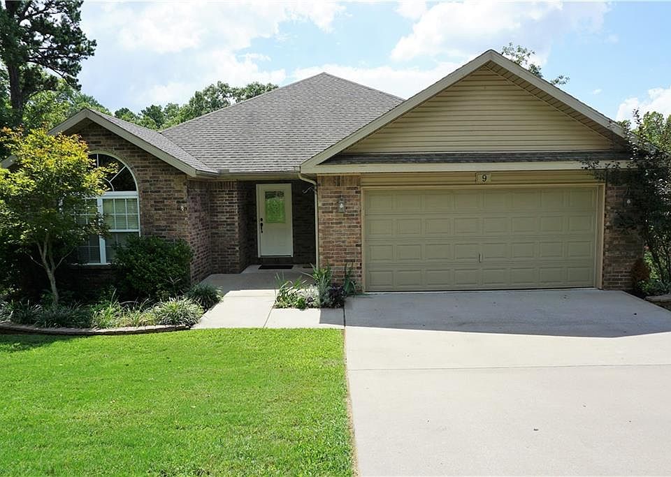 1st image of 9 Wendron Cir