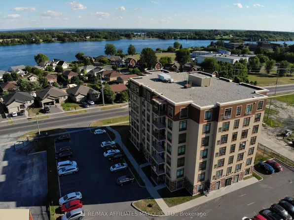 1146 Montreal Rd #104, Cornwall, ON K6H 1E2