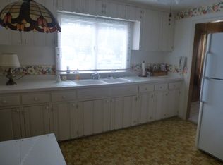 181 Fairfield Ave, Belford, NJ 07718