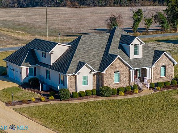 2nd image of 120 N Shore Rd