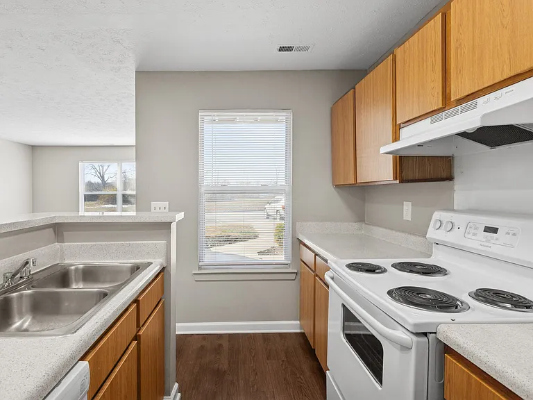 Waterfront Pointe — Photo 30