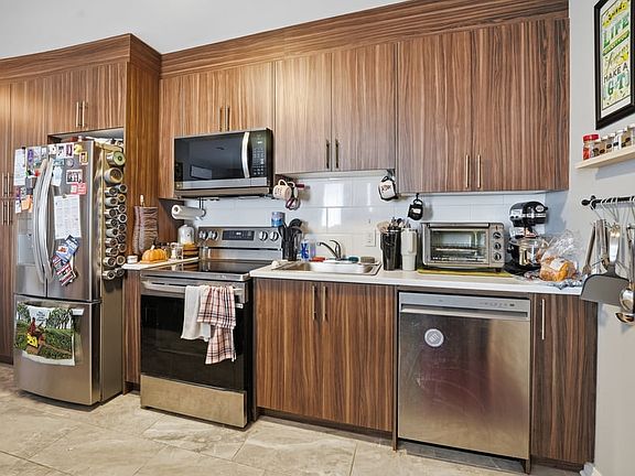 5th image of 1187 Kingston Ave #1