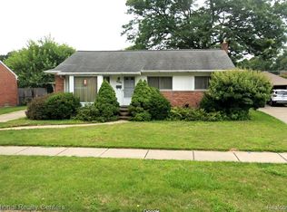 30019 Macintyre St, Livonia, MI 48150