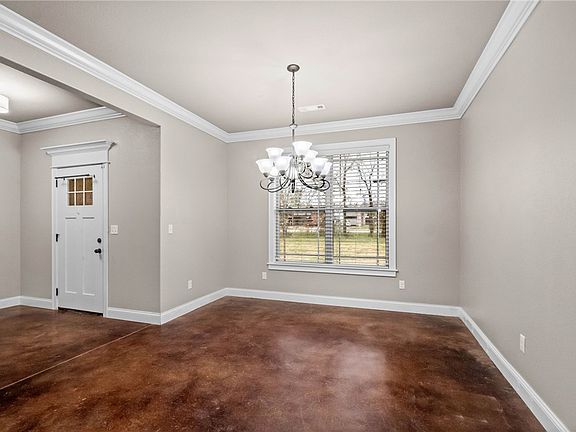 4th image of 5642 E Huntsville Rd