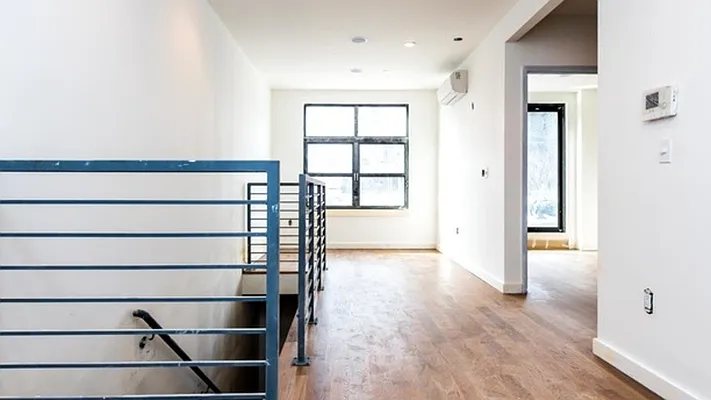 Rented by Nooklyn NYC LLC | media 23