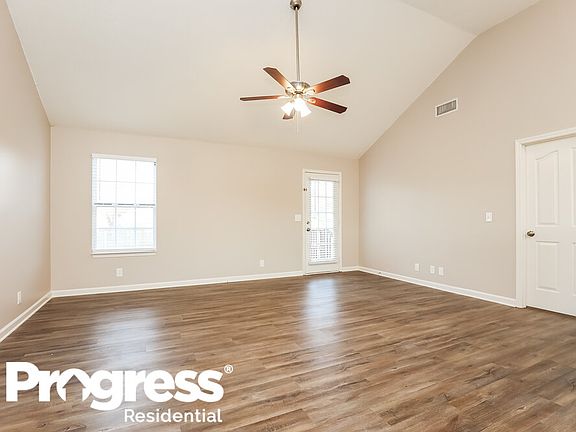 3rd image of 1248 Dalmally Dr