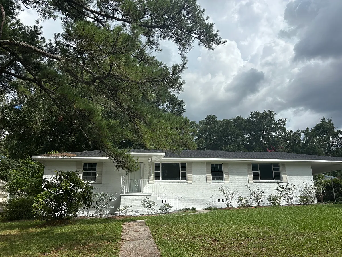 Building Photo - 5417 Lusann Dr