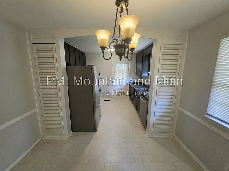 4 Erwin Dr — Photo 10