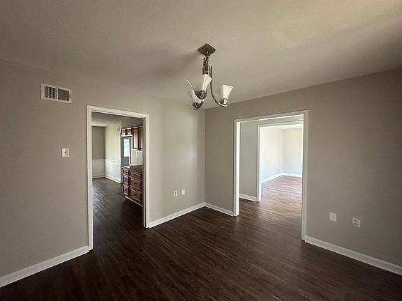 5th image of 5252 Rolling Meadows Dr