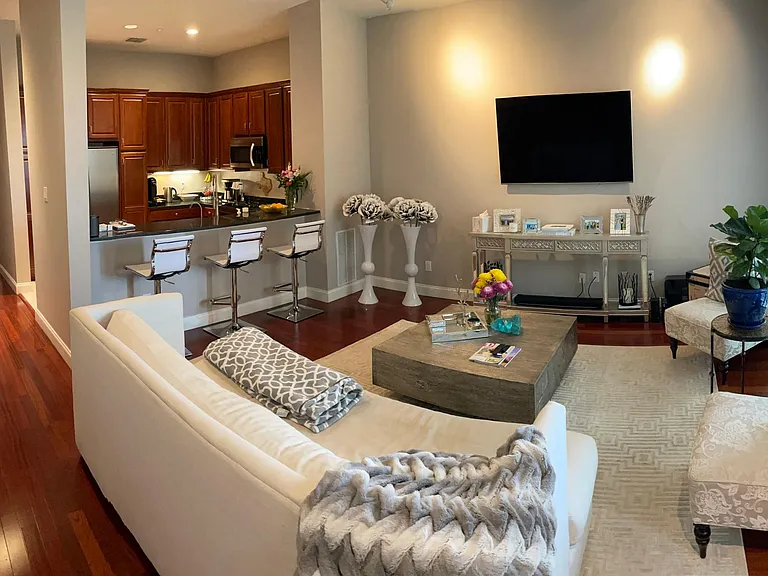 4411 McKinney Ave #33 — Photo 7