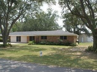 804 E F St, Rayne, LA 70578