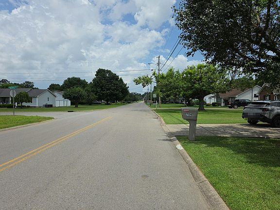4th image of 705 Mason Tucker Dr