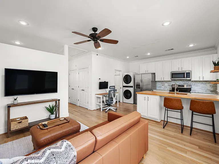 945 Dorothy St — Photo 18