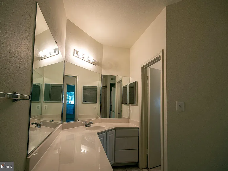 12153 Penderview Ln #2004 — Photo 28