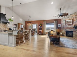 1317 Brunette Downs Dr, Madison, WI 53718