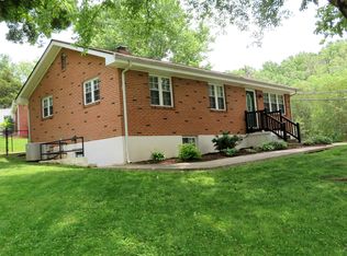 1034 Ardmore Dr, Lynchburg, VA 24501