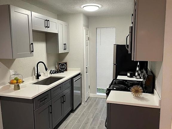 4th image of 10211 Sugar Branch Dr APT 407