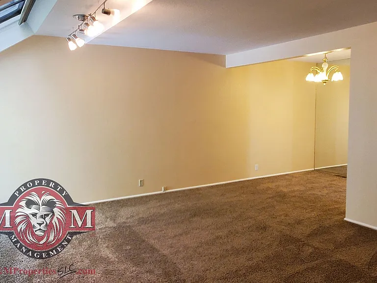 975 E Essex Court Way #4-6950 — Photo 6