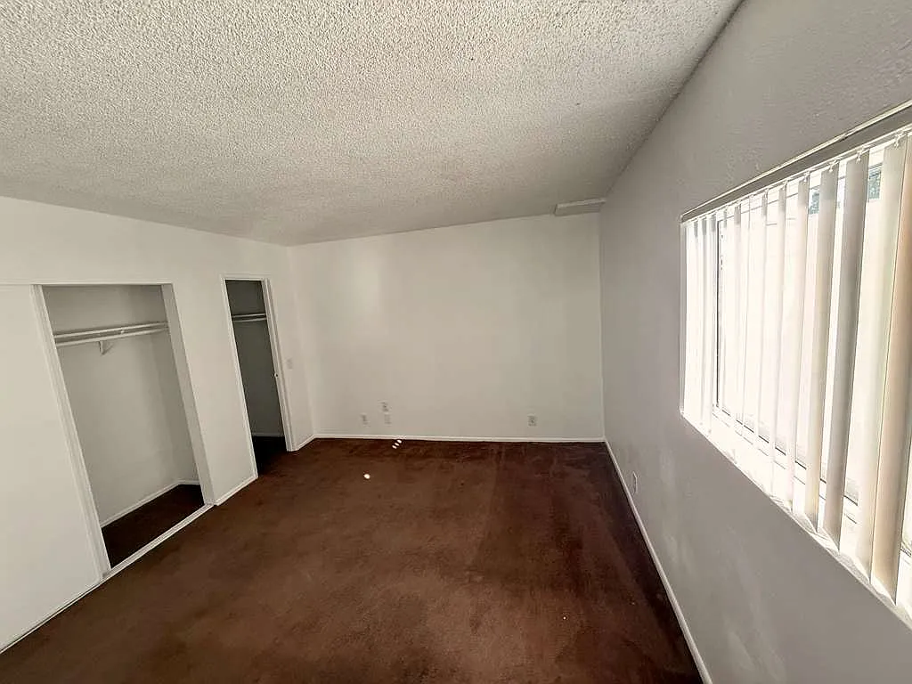 1 bed, 850 sqft, $1,575 — Photo 3