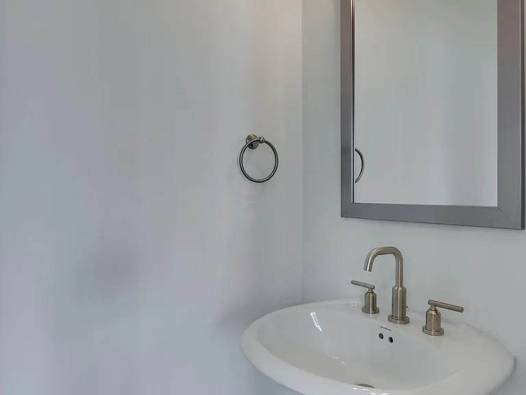 169 Bess Blvd — Photo 17
