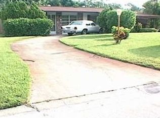 2254 2nd St SW, Vero Beach, FL 32962