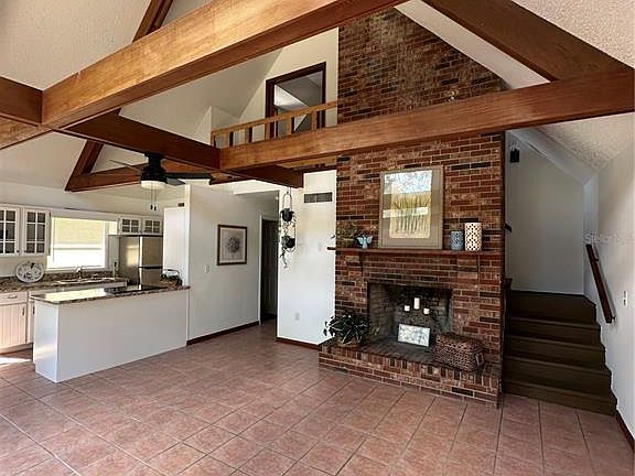 5th image of 40043 W 8TH AVENUE