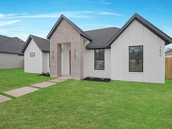 4th image of 1636 W Wintergreen Rd