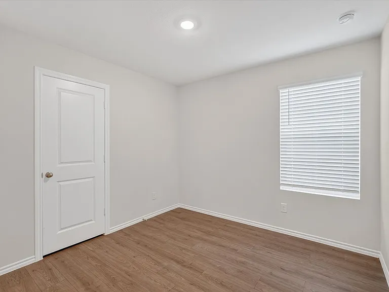 1164 Northfield Dr — Photo 11