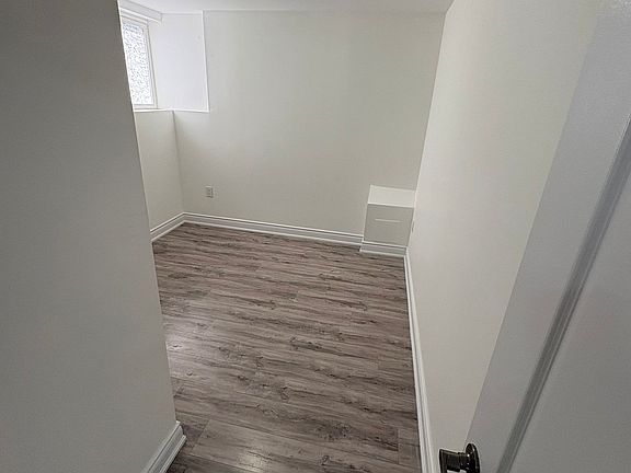 4th image of 16 Bucksaw St