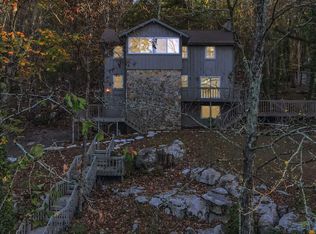 8021 Tea Garden Rd SE, Huntsville, AL 35802