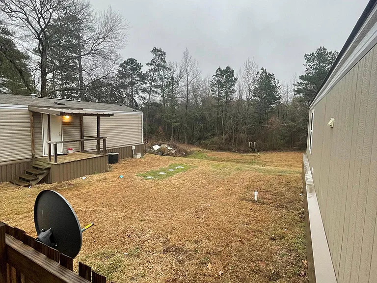 7338 E Highway 135 — Photo 30