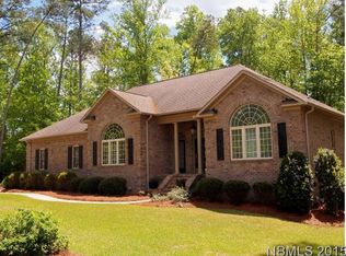 124 Nyon Rd, New Bern, NC 28562