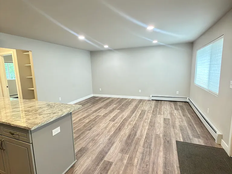 204 Rondy Ct #4 — Photo 3