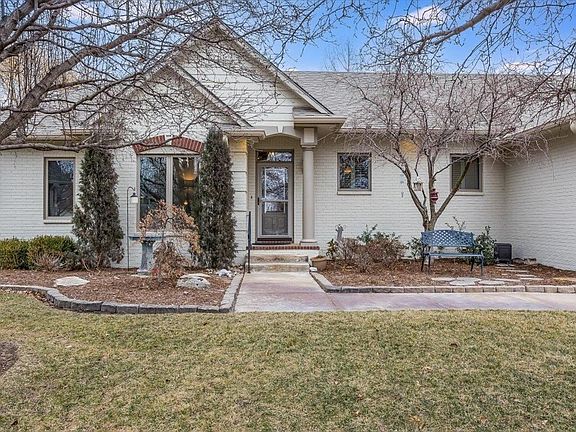 4th image of 1619 E Tiara Pines Ct