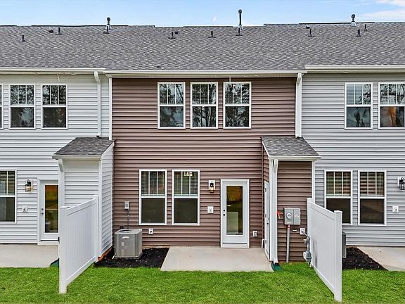 3rd image of 546 W Norvell Ct
