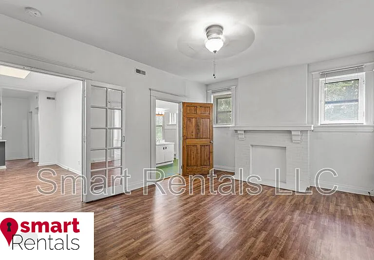 1722 Waverly Pl #F — Photo 1