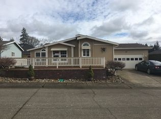 3200 Valdez Dr, Des Moines, IA 50310