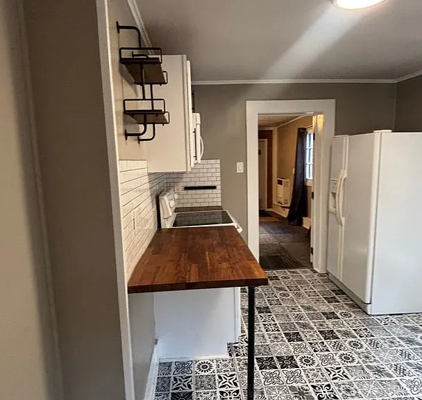 955 Osage Ave — Photo 13