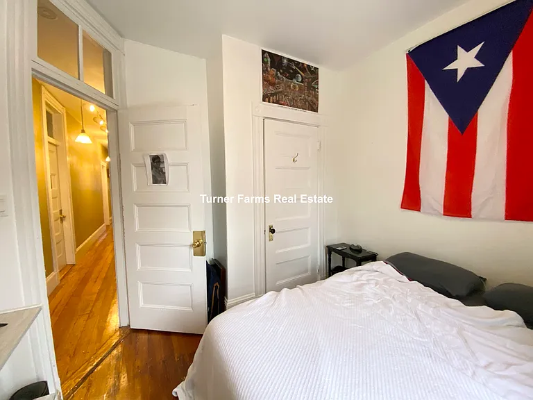 12 Oswald St #2A — Photo 15