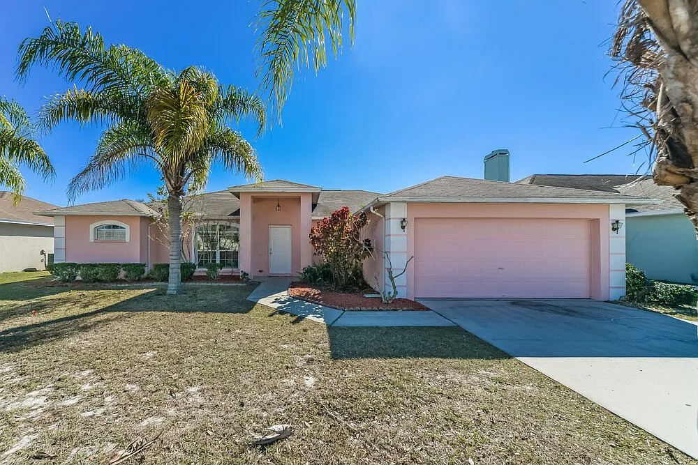 3 bed, 2.0 bath, 1864 sqft, $1,930 — Photo 1