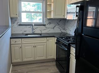 330 9th Ave APT 6, Paterson, NJ 07514